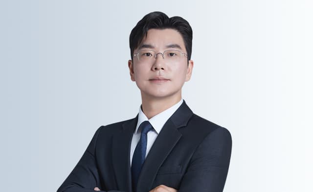 [칼럼] 몸싸움 이후의 책임, 쌍방폭행 판단의 기준